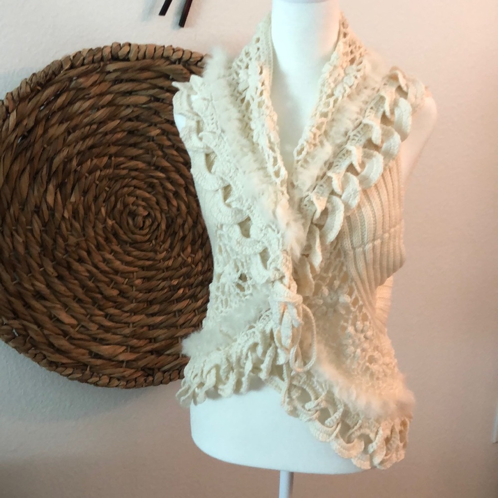 Love token cream sweater vest with fur size medium